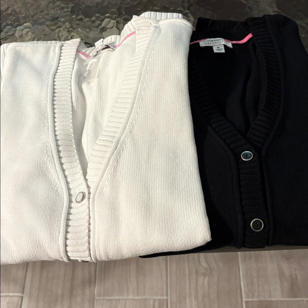 NWT Isaac Mizrahi Set of 2 Cardigan Sweaters